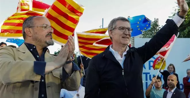 Feijóo cierra su primera campaña catalana con el miedo de no superar a Vox y que los socialistas arrasen